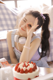 一边摸一边爽的在线观看视频
